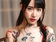 【刺青女】タトゥーだらけの貧乳少女がドM願望でいちゃらぶセックス企画