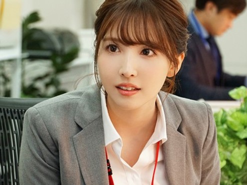 【清楚系OLのネトラレ堕ち】『恥ずかしいわぁ…でも、気持ちよくなっちゃう…』巨乳スレンダーな清楚系可愛らしいOLお姉さんが、ネトラレSEXで背徳の快楽に溺れる！オフィスでの顔とは違う、エロすぎる本性…♡