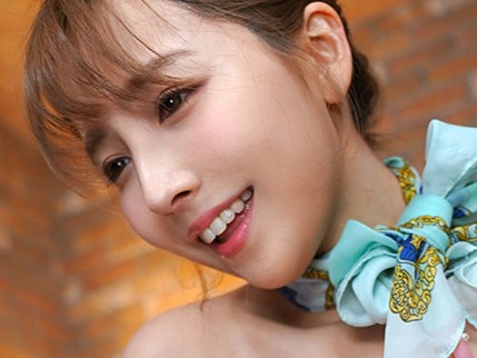 【アイドルお姉さんのマッサージ】「どうですかぁ？♡」巨乳スレンダーな可愛いアイドルお姉さんが三上悠亜風に大胆に！手コキフェラチオマッサージや騎乗位SEXで本気モードの危険なプレイ♡