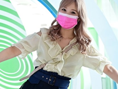 【美乳スレンダー色白ギャル】「いっぱいしちゃうよ♡」カワイイギャルがハメ撮りエッチで乱れまくる！スレンダーボディと色白肌が激しく揺れるエロすぎる自撮りプレイ！