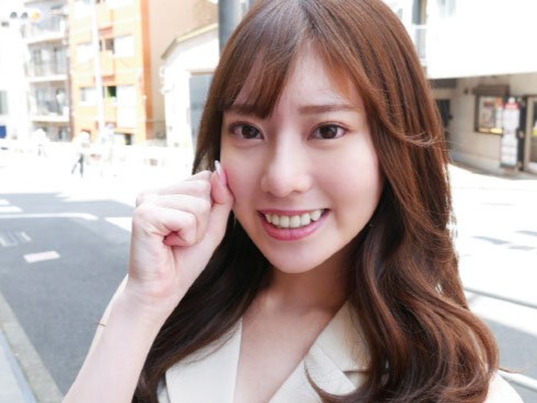 【巨乳お姉さんの激カワ騎乗位】『気持ちいい？もっと動くね♡』エロくてカワイイお姉さんが騎乗位で悶絶！巨乳揺らしながら、濡れ濡れマ●コが激しく腰振りまくる姿がエロすぎる！！