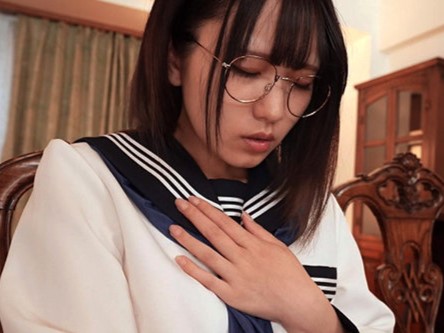 【JKの恥じらい調教】『恥ずかしいです♡』美乳スレンダーなカワイイJKがエッチな調教で大胆に変身！制服姿の無邪気な笑顔から本気の喘ぎへ♡