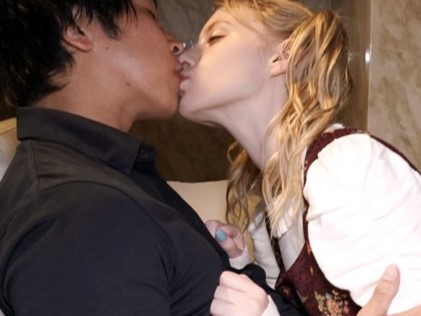 【SEX】「もっとしてあげるゥ♡…でも気持ちいい♡」巨乳スレンダーな金髪お姉さんがドスケベエッチで淫乱覚醒！！