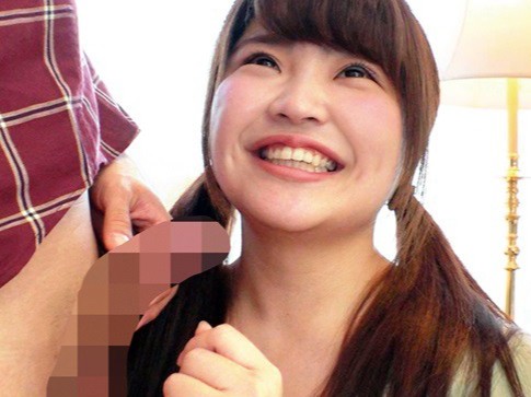 【女子大生の素股体験】「やだ、緊張する…♡」美乳華奢で可愛い女子大生が恥ずかしがりながら本気で感じまくる！初々しい姿が最高すぎる♡