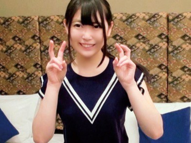 【地下アイドルをナンパで落とす】「えっ、こんなことしちゃうの？」デカパイ可愛らしい地下アイドルお姉さんが、ナンパされてエッチに挑戦！アイドルとは思えないほど大胆に乱れる姿が、最高にエロかわいい！！♡