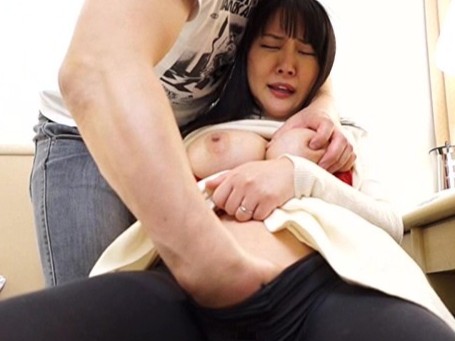 【人妻の危険なナンパ】「だ、ダメなんですぅ…♡」巨乳スレンダーなエロカワ人妻をナンパしてハメ撮りエッチ！夫以外の男に抱かれ、エッチな本性をむき出しにする背徳の快楽！！