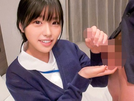 【美乳スレンダー看護師のご奉仕企画】「凄いですね♡」カワイイ看護師さんがエッチなご奉仕で大胆に！ウブな反応がたまらなくエロかわいい！
