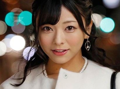 【お姉さんの羞恥プレイ】「何しようかなぁ♡」巨乳可愛いお姉さんをナンパして皆の前でSEX！恥じらいと快楽に溺れる絶頂体験♡