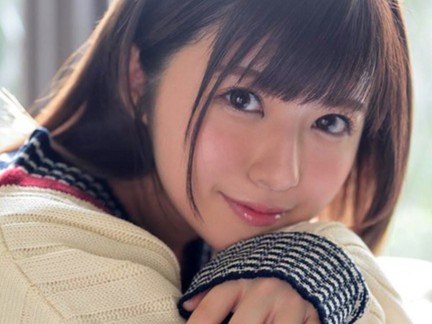 【可愛らしい女の子のデビュー作】「沢山してあげるゥ♡」美乳スレンダーな可愛らしい女の子がデビュー作で本気のえっち！初々しさとえろさが混ざり合う危険な初体験♡