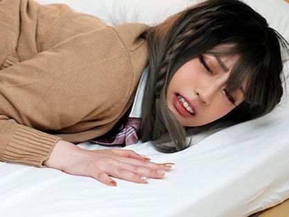 【初撮り！】「見ないで…」巨乳清楚な美少女がカメラの前で恥じらいながら本気で感じる初エッチ♡