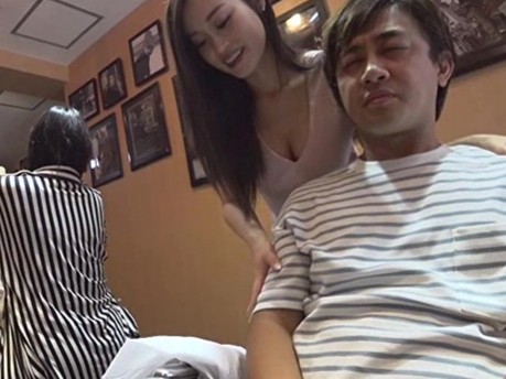 【痴女お姉さんのドキドキハメ撮り】「どうですかぁ…♡」巨乳スレンダーなエロスギボディなお姉さんがハメ撮りで本気のえっち！えろすぎる本性と本気が混ざり合う危険な夜♡