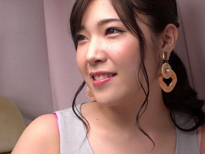 素人奥様の色気とえろすぎボディに悶絶必至のナンパえっち！