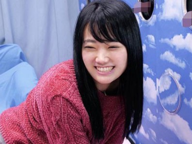 恥ずかしがりながら感じる姿がめっちゃエロくて、もう目が離せない！この禁断の快感がたまらない！