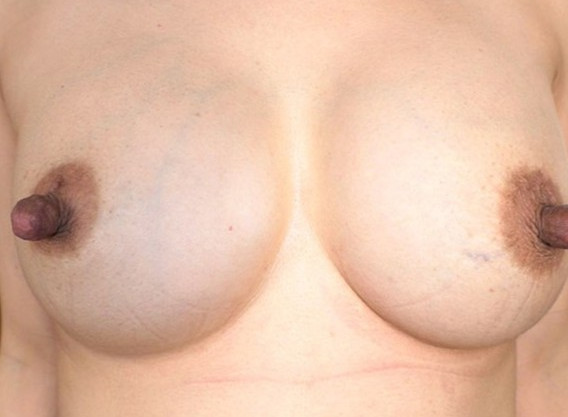 【乳首責め大好き熟女のナンパちくびいじり♡】「もっといじってください♡…乳首、気持ちいい！」乳首責め大好きな熟女をナンパして、ちくびをいじりまくっちゃった！