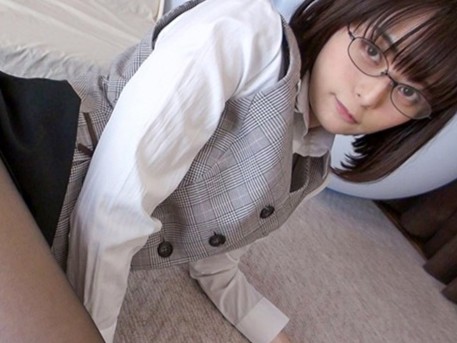 【デカパイ眼鏡美女のどすけべSEX】「もっとしてあげる♡」えろすぎ眼鏡美女が男を誘惑！デカパイ揺らして感じまくるエロさがヤバい！これは知的でエロい眼鏡美女の魅力爆発！